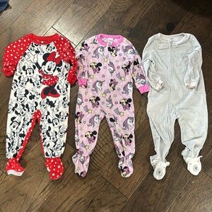 Girls zip up pajamas